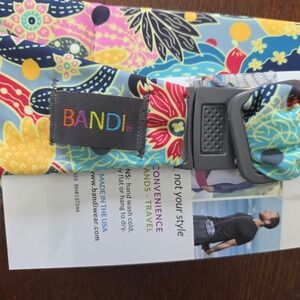 BANDI Pocketed Running Belt Bag Adjustable Slim Travel Workout Zip Pocket Floral